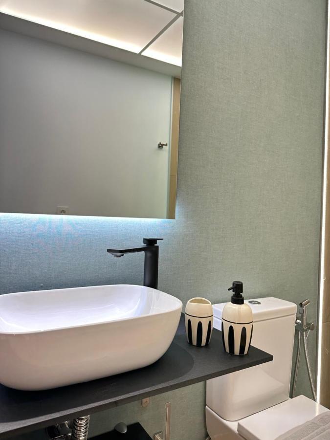 Suites 18 - Hostatel Granada Bagian luar foto