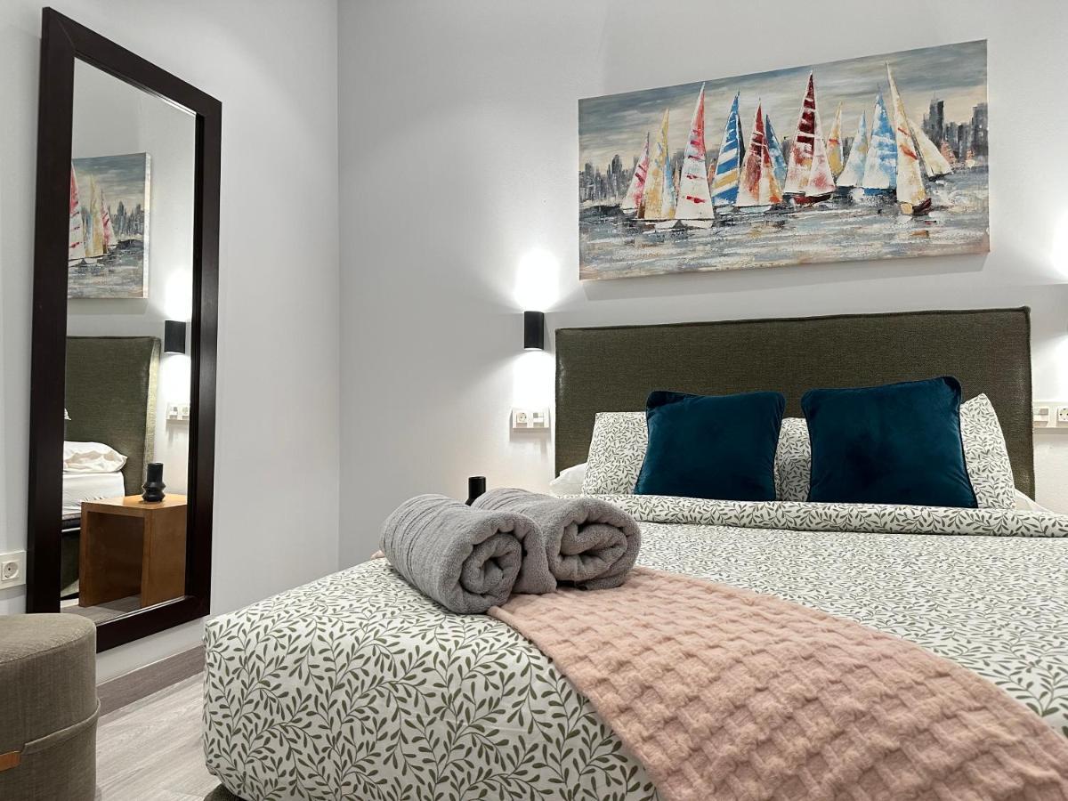 Suites 18 - Hostatel Granada Bagian luar foto